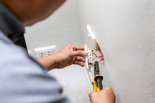 Best Electrical Contractors for Businesses  in New Franklin, MO
